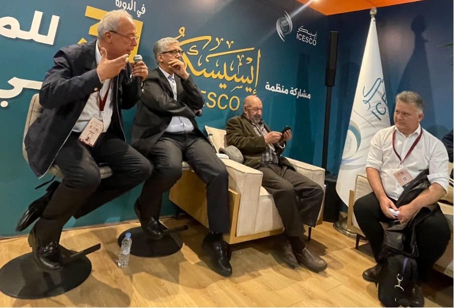 نقاش بالمعرض الدولي للكتاب يعيد طرح إشكال لغة الإعلام في المغرب